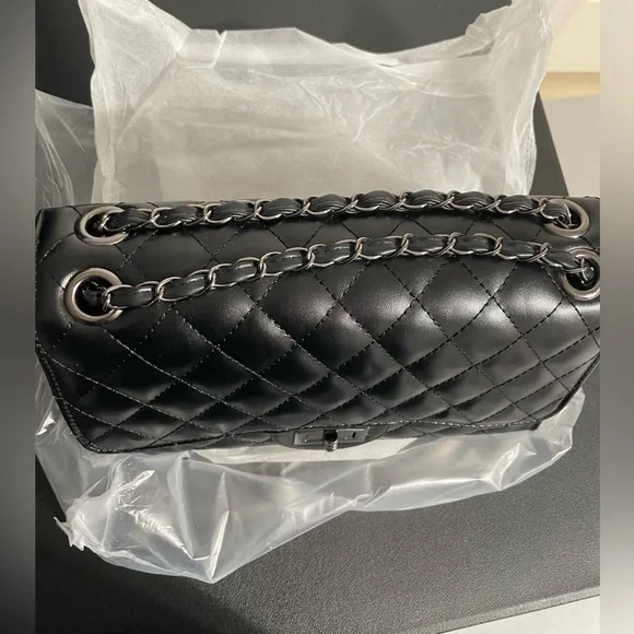 NWT Chanel-Like QUILTED BLACK METAL CROSSBODY - Picture 6 of 11